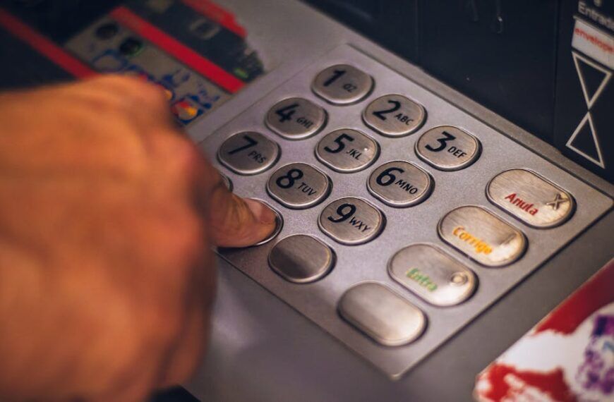 Konto kündigen in Österreich: Wann es sich lohnt und was man beachten muss – Beitragsbild (Banking / Girokonto)