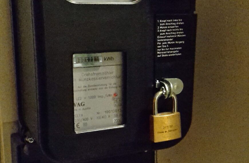 Stromzähler als Symbol für transparente Stromrechnungen in Österreich