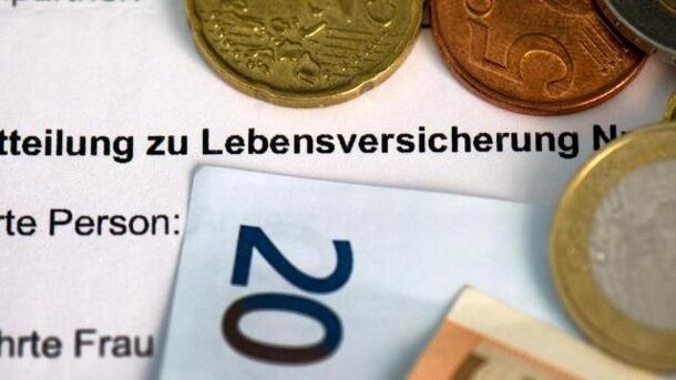 bgh entschied zur berechnung der zinsen von lebensversicherungen